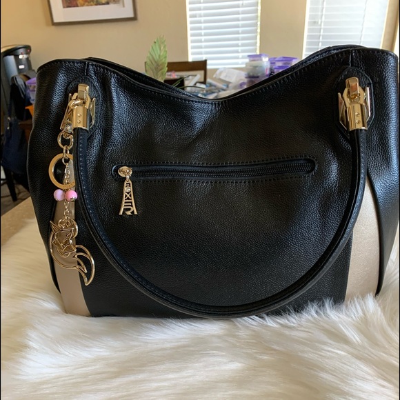 foxer Handbags - Foxer Women Leather Handbag Tote Purse NWOT